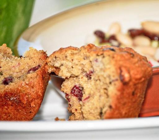 Una dieta integral. Los expertos de WIN señalan que una dieta que prohíba el consumo de algún grupo de alimentos –como las ricas en proteínas y bajas en carbohidratos– no es equilibrada ni saludable, y aunque puede propiciar la pérdida de peso, éste será temporal.