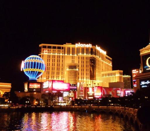 Y para divertirte y asombrarte con su museo, pasa una tarde en Planet Hollywood.