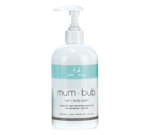 Nuestros amigos australianos de Aden+Anais se lanzaron a hacer productos de baño con este sedoso humectante que le puedes aplicar a cualquiera. Lo encuentras en adenandanais.com, $16.