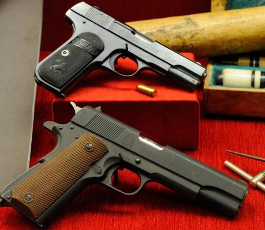 Pistolas empleadas por gángsters.