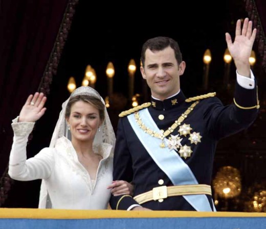 Profesional, deportista y cercano, el Príncipe Felipe, "preparado para reinar", según su padre.