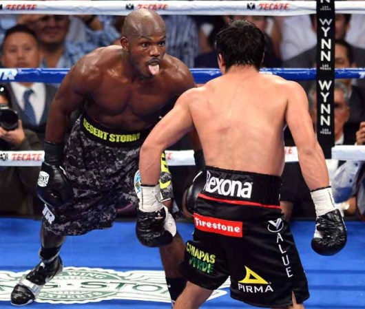 El estadounidense Timothy Bradley venció a los puntos por decisión dividida al mexicano Juan Manuel Márquez.