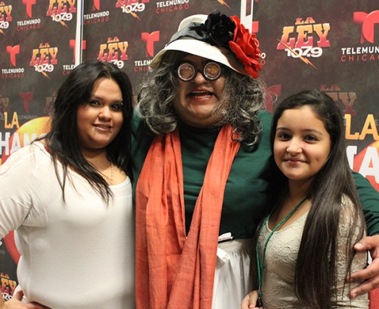 Telemundo Chicago organizó la pachanga del 2013. Cientos se divirtieron con la música y las actividades recreativas. La Pachanga del Año de Telemundo Chicago se llevó a cabo el 14 de diciembre en Sears Centre Arena.