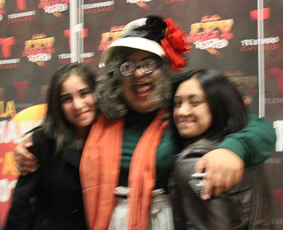 Telemundo Chicago organizó la pachanga del 2013. Cientos se divirtieron con la música y las actividades recreativas. La Pachanga del Año de Telemundo Chicago se llevó a cabo el 14 de diciembre en Sears Centre Arena.