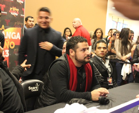 Telemundo Chicago organizó la pachanga del 2013. Cientos se divirtieron con la música y las actividades recreativas. La Pachanga del Año de Telemundo Chicago se llevó a cabo el 14 de diciembre en Sears Centre Arena.