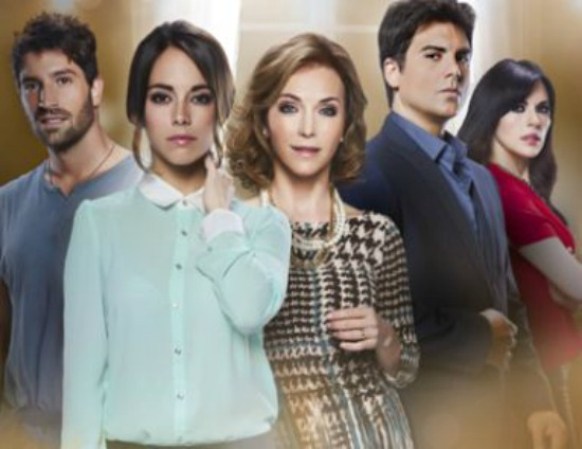"En otra piel", nominada en la categoría a Novela del Año.