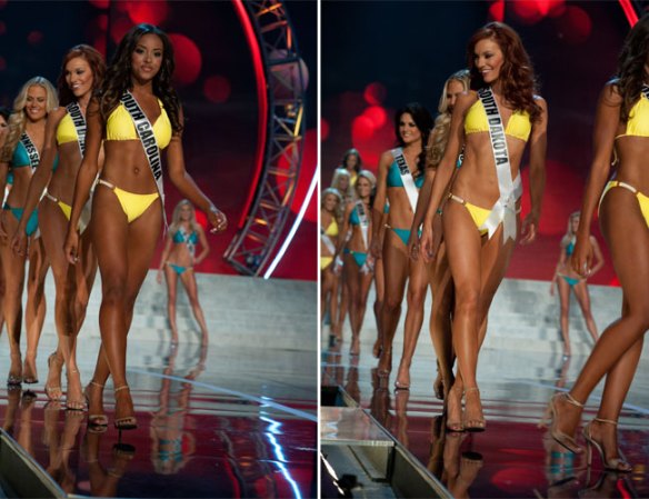Las candidatas desfilan en traje de baño durante las etapas preliminares del certamen Miss USA.