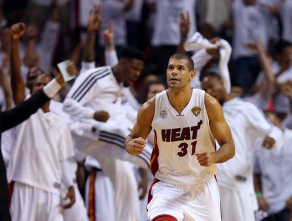 Y ahora disfrute otros grandes momentos de una noche mágicamente HEAT.