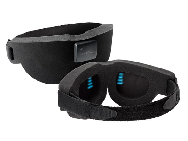 Una máscara electrónica para dormir seguro hará el milagro que esperas. Encuéntralas en soundoasis.com, $40.