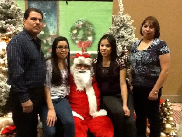 Familias enteras se divirtieron con las actividades recreativas... ¡y hasta se tomaron la foto con Santa!