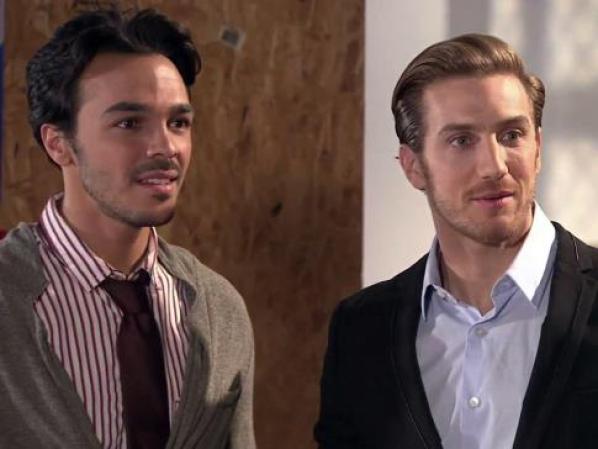 En 2012 debutó como actor de telenovelas en español en Telemundo en la exitosa producción "Una Maid en Manhattan".