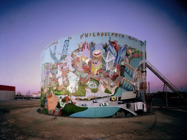 “Philadelphia on a Half Tank”, de Paul Santoleri (Penrose Avenue y S. 26th Street)