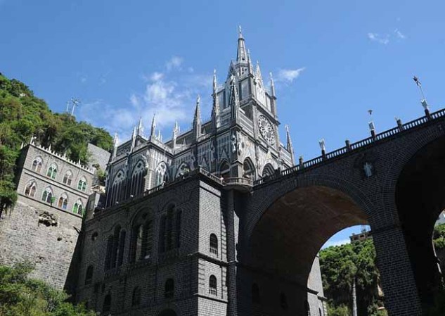 Santuario de Nuestra Señora de las Lajas, Ipiales, Colombia.
