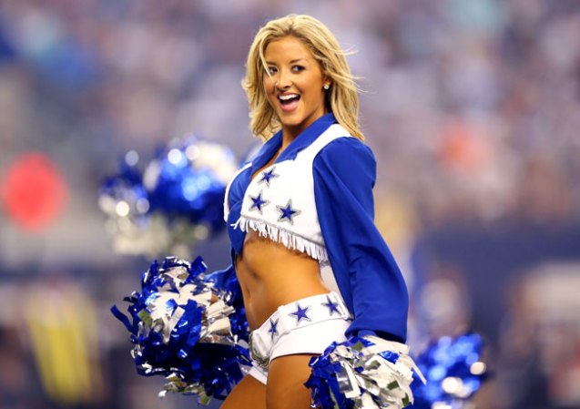 Las porristas de la NFL y del "football" universitario asombran con su belleza y su energía.