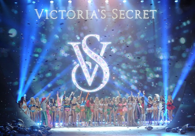 Las modelos durante el Victoria's Secret Fashion Show en el Armory de Lexington Avenue, Nueva York.