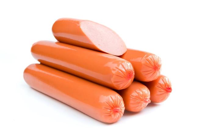 Nitrito de potasio (E-249). Cancerígeno, relacionado con la diabetes, el mal de Parkinson y el Alzheimer. Se usa en pescados y carnes ahumadas, vegetales, conservante para salchichas y carnes cocidas.