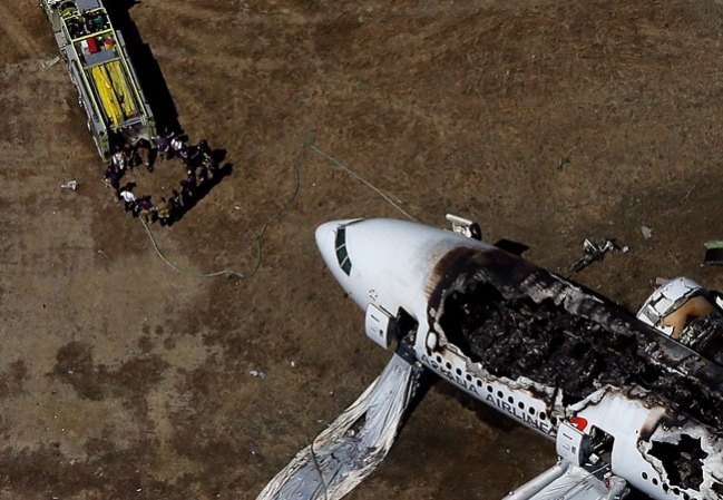Un Boeing 777 se estrella al aterrizar en San Francisco. Venía de Seúl.