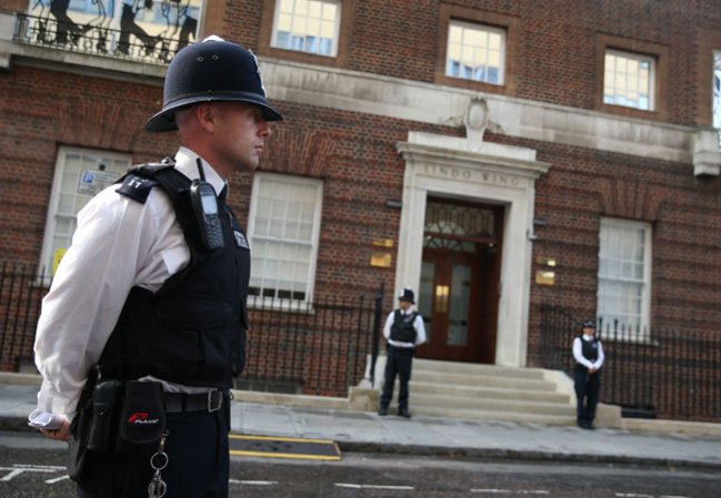 El gran espectáculo se dio frente al hospital de Santa María, en el centro de Londres.