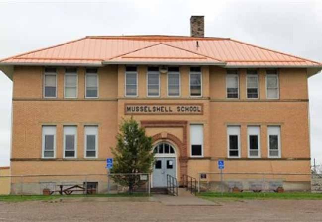 Estas escuelas eran usadas durante los Siglos XIX y XX. Hoy, el estado de Montana tiene por lo menos una de estas escuelas en funcionamiento en cada uno de sus 56 condados.