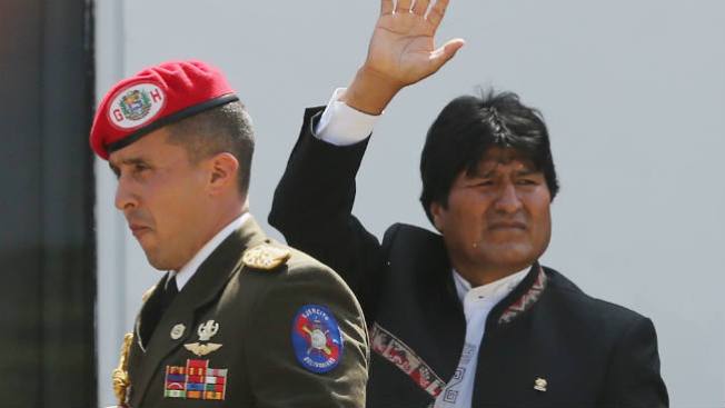 Denuncian "secuestro" de Evo Morales