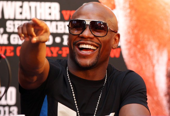 Los campeones del boxeo Floyd Mayweather Jr. y Saúl "Canelo" Álvarez se ven cara a cara en Nueva York, tras anunciar su pelea oficialmente. El combate será el próximo 14 de septiembre en el MGM Grand de Las Vegas.