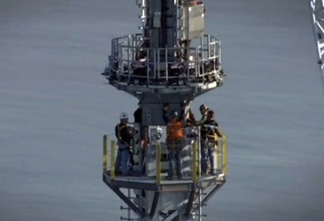 Instalan la clavija que convierte al nuevo One World Trade Center en el más alto del hemisferio oeste, con una altitud de 1,776 pies.