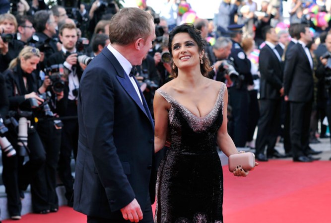 La llegada a Cannes de la actriz no había sido anunciada.