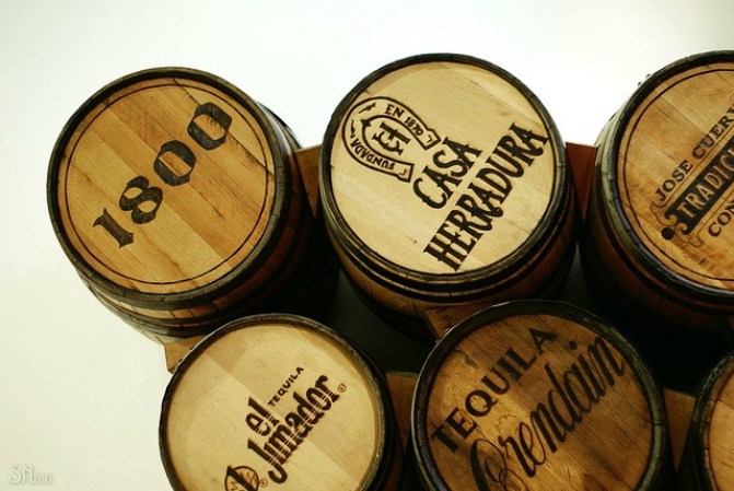 El tequila con mayor calidad es el producido 100% con agave tequilana Weber.