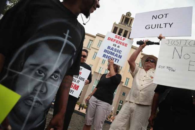 Protestantes indignados tras conocer el veredicto.