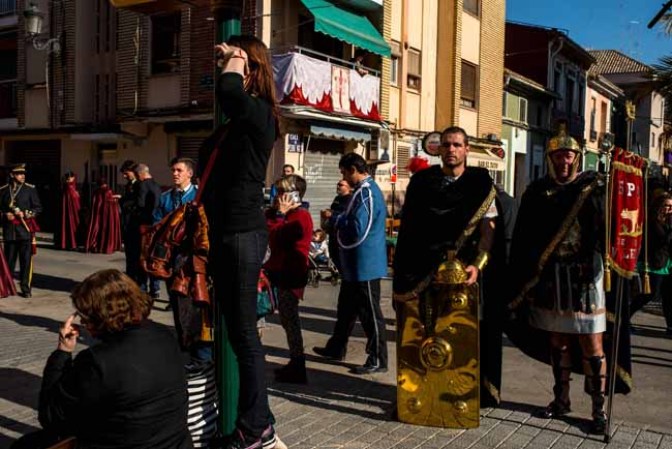 Las procesiones se echan a las calles para recordar la crucifixión de Jesús.