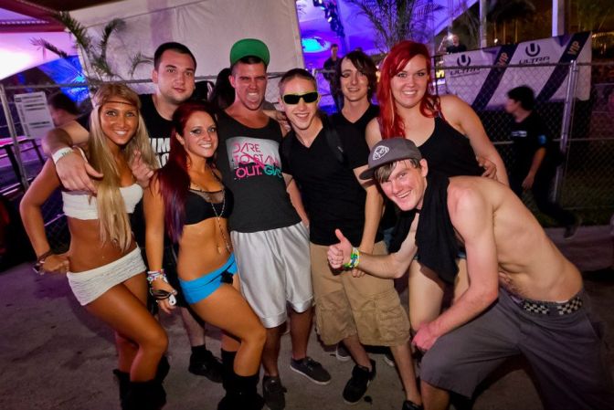 Derroche de fantasía, música y extravagancia en el Ultra Fest en Miami. Fotos tomadas el 23 y 24 de Marzo de 2013