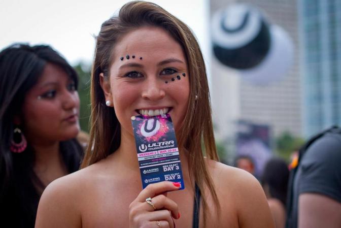 Derroche de fantasía, música y extravagancia en el Ultra Fest en Miami. Fotos tomadas el 23 y 24 de Marzo de 2013