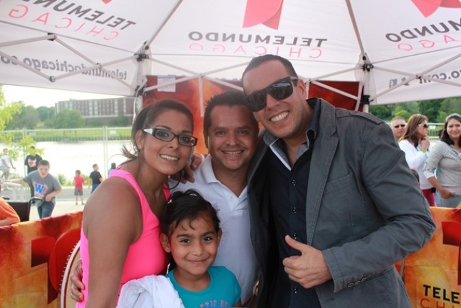 Telemundo Chicago presente en el "Festival del Sagrado Corazón" en "Aurorita la Bella".