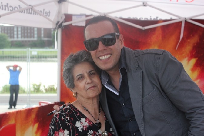 Telemundo Chicago presente en el "Festival del Sagrado Corazón" en "Aurorita la Bella".