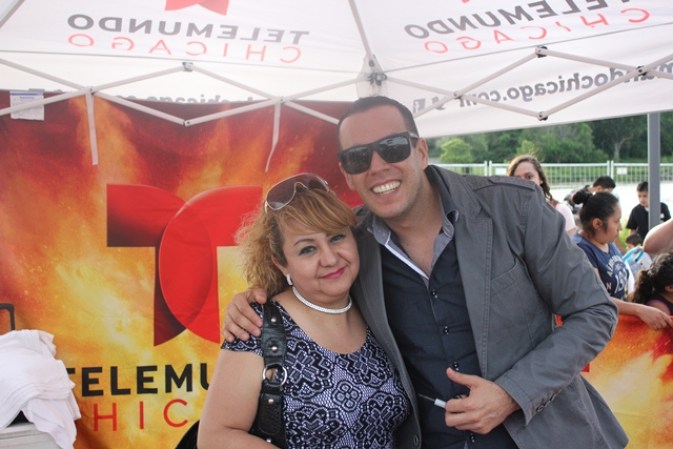 Telemundo Chicago presente en el "Festival del Sagrado Corazón" en "Aurorita la Bella".