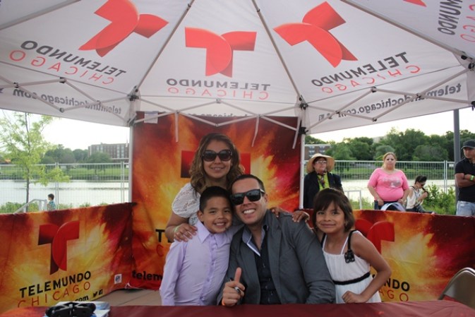 Telemundo Chicago presente en el "Festival del Sagrado Corazón" en "Aurorita la Bella".