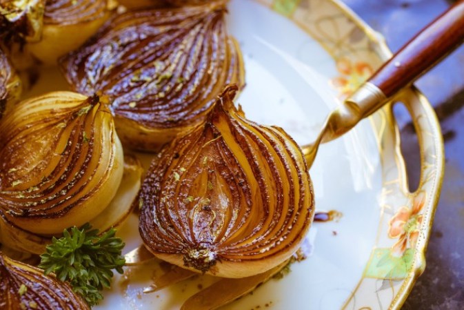 Si lo que deseas es tener un momento de pasión con tu pareja, evita estos alimentos para que ni tu aliento ni tu olor provoquen el efecto contrario.