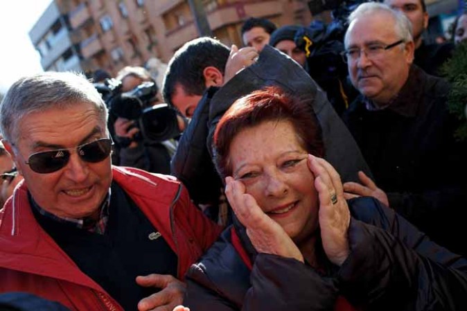 No se han vuelto locos, les ha tocado la lotería y reaccionan así.