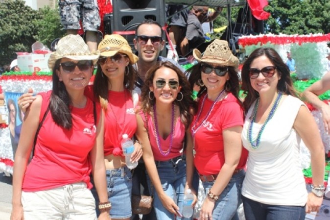 De izquierda a derecha: Maricela Vázquez, María Elena Ponticiello, Alfonso Gutiérrez, Zully Ramírez, Karla Leal e Iris Berríos.