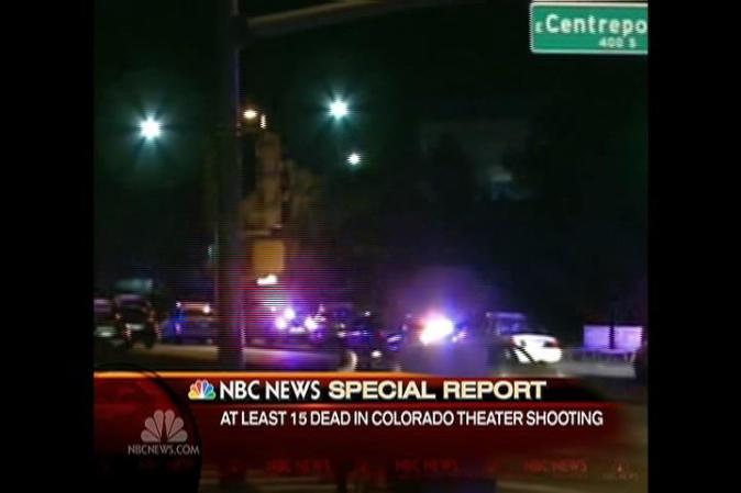 El presidente Barack Obama dijo que estaba entristecido por el "tiroteo horrible y trágico", al tiempo que afirmó que su gobierno estaba "comprometido con llevar a la justicia a quien fuera responsable, garantizar la seguridad de nuestra gente y atender a quienes fueron heridos".