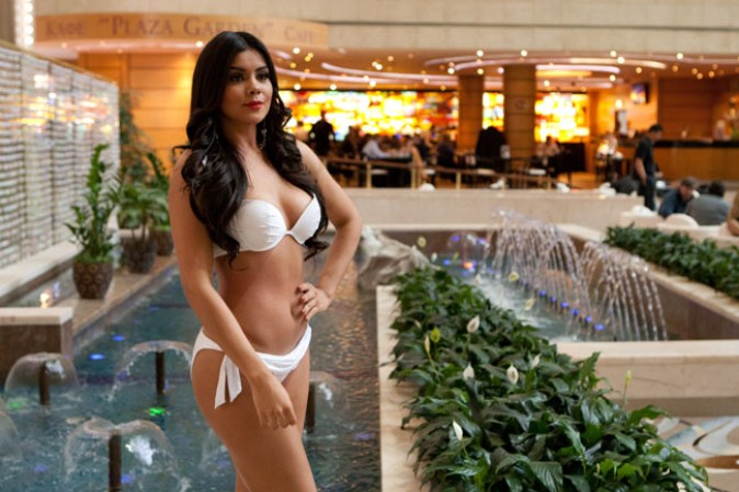 Cynthia Duque, Miss México 2013, se prepara para el certamen este 9 de noviembre, y el cual será transmitido en vivo por NBC y Telemundo.