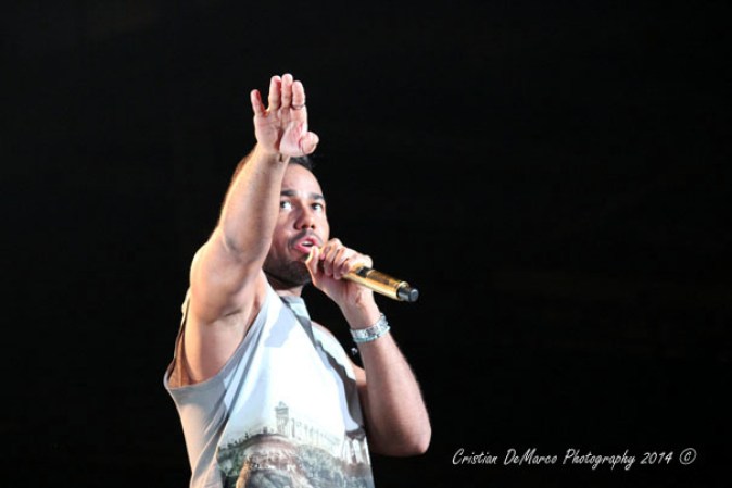 Imágenes del concierto histórico de Romeo Santos “El Rey de la Bachata” en el Yankee Stadium de Nueva York.