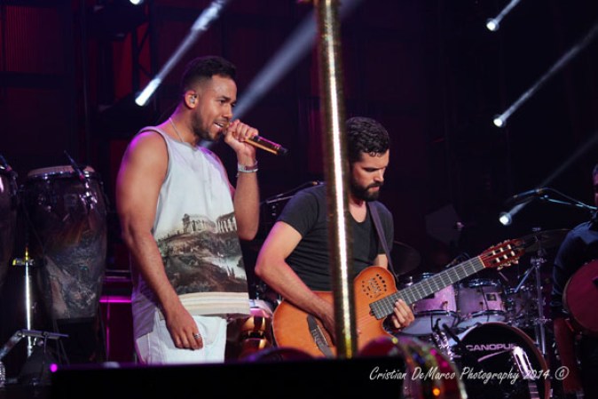 Imágenes del concierto histórico de Romeo Santos “El Rey de la Bachata” en el Yankee Stadium de Nueva York.