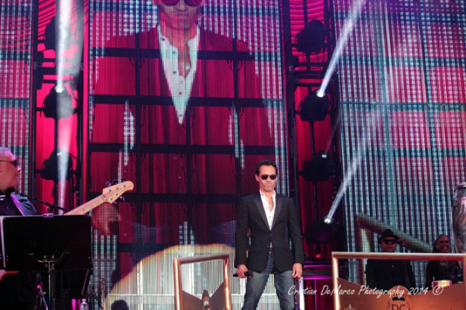Imágenes del concierto histórico de Romeo Santos “El Rey de la Bachata” en el Yankee Stadium de Nueva York.