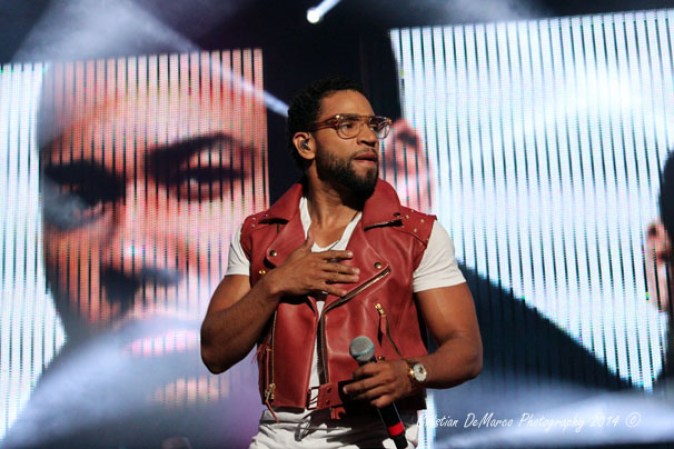 Imágenes del concierto histórico de Romeo Santos “El Rey de la Bachata” en el Yankee Stadium de Nueva York.