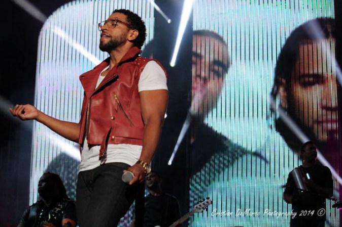 Imágenes del concierto histórico de Romeo Santos “El Rey de la Bachata” en el Yankee Stadium de Nueva York.