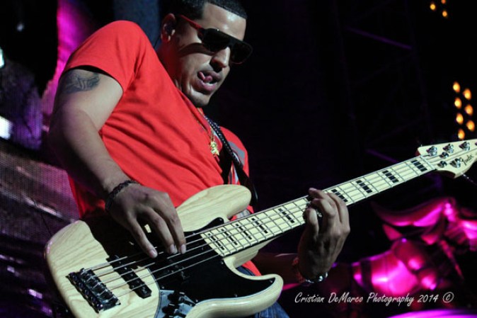 Imágenes del concierto histórico de Romeo Santos “El Rey de la Bachata” en el Yankee Stadium de Nueva York.