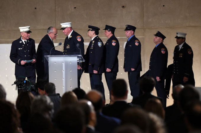 Nueva York rinde tributo a las víctimas caídas durante los ataques del World Trade Center, durante la emotiva inauguración del Museo del 9/11.