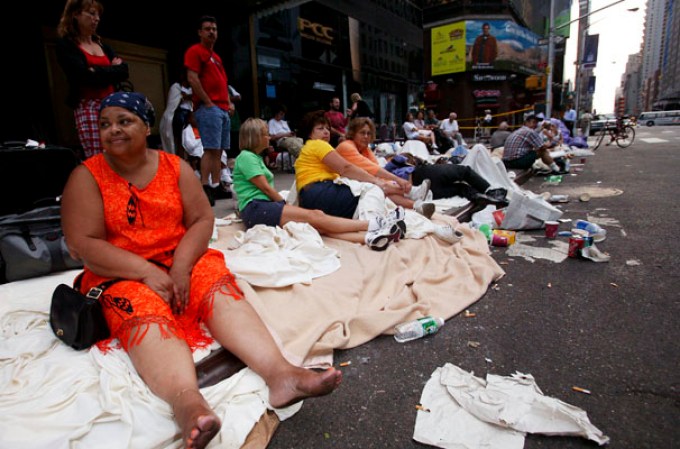La ciudad de Nueva York recordó el apagón masivo que dejó a la capital del mundo a oscuras en el 2003, causando pánico y un caos masivo.
