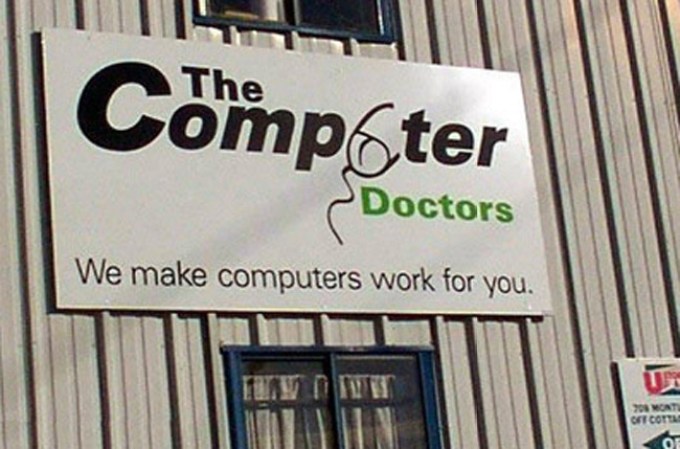 The Computer Doctors, ese raton luce un poco extraño, no creen.
